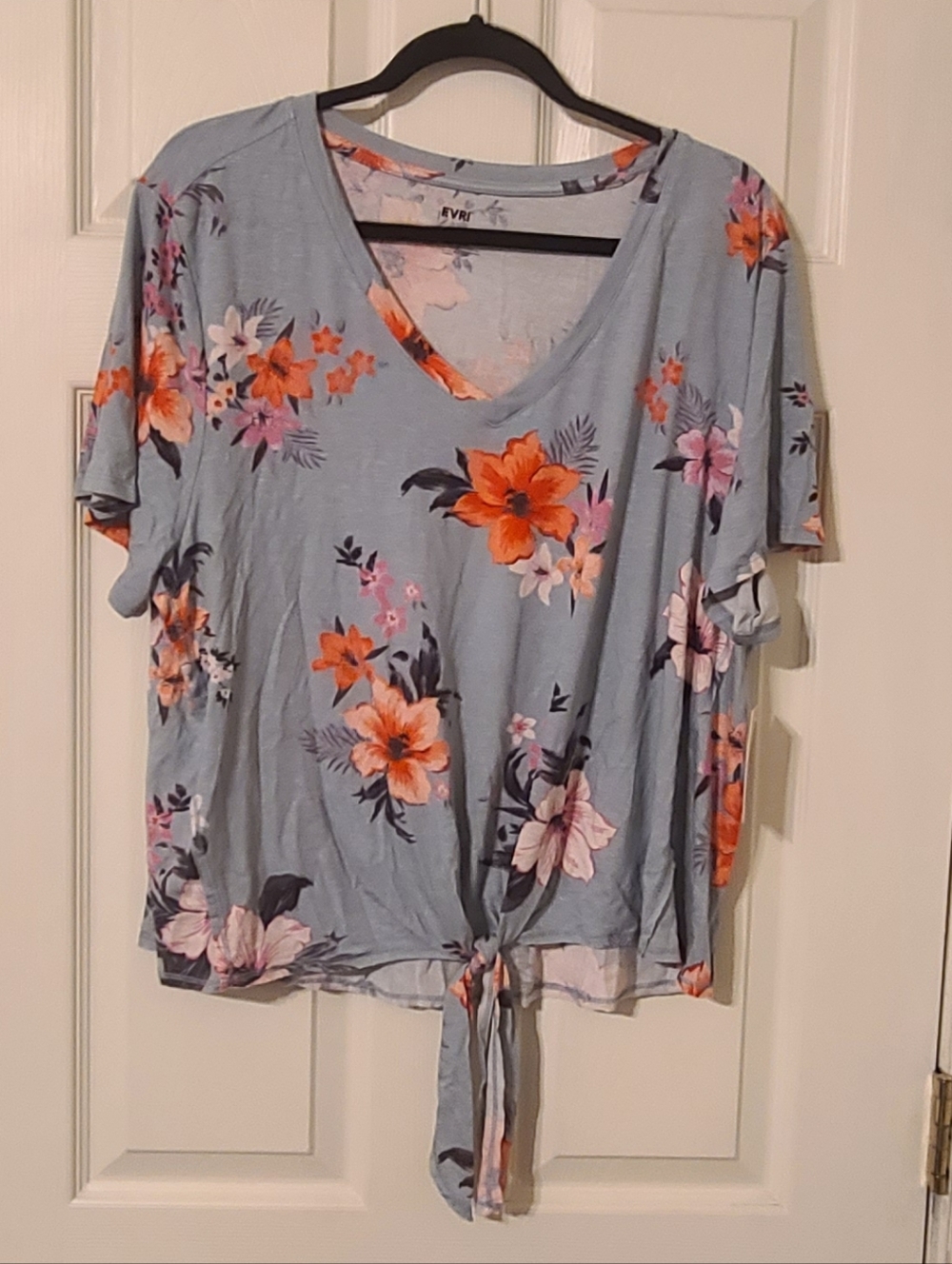 EVRI Light Blue Floral Tie-Front V-Neck Crop Top